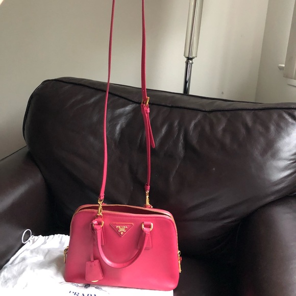 Prada deep pink bag with handles and strap - Picture 5 of 8
